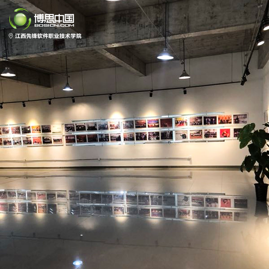 庆贺八一，TCG彩票
教师团体前往南昌大学参观(图4)