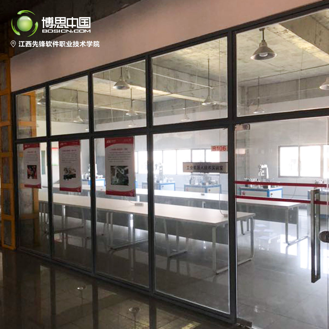 庆贺八一，TCG彩票
教师团体前往南昌大学参观(图5)